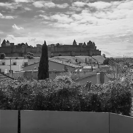 New+vue Cite 180°+clim+piscine+parking Prive+belles Prestations Holiday home *