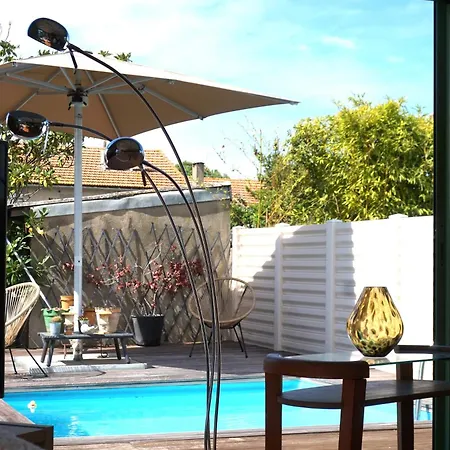 Holiday home New+vue Cite 180°+clim+piscine+parking Prive+belles Prestations *